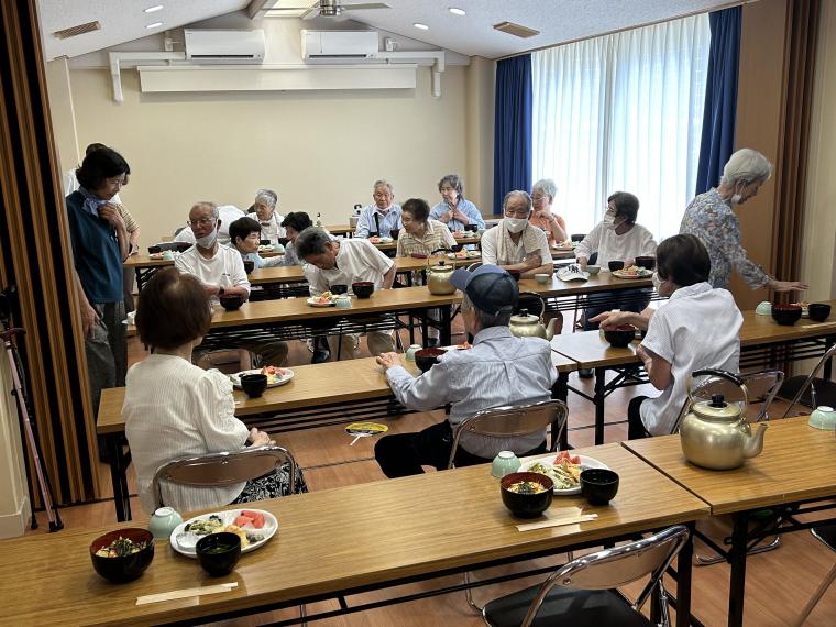 桃山台給食1